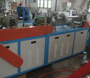 Porcellana Risparmio di energia a macchina soffiato tubatura orizzontale di produzione cinematografica degli strizzacervelli di calore del PVC fornitore